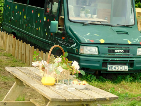 Wootton Manor Woodland Bus Holiday Accommodation