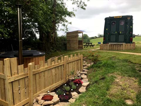 Wootton Manor Woodland Bus Holiday Accommodation